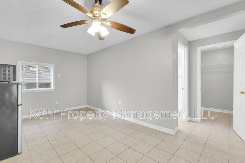 Spacious 4-Bedroom Home with 3 Full Baths at 117 Windsor Road, Savannah. property image