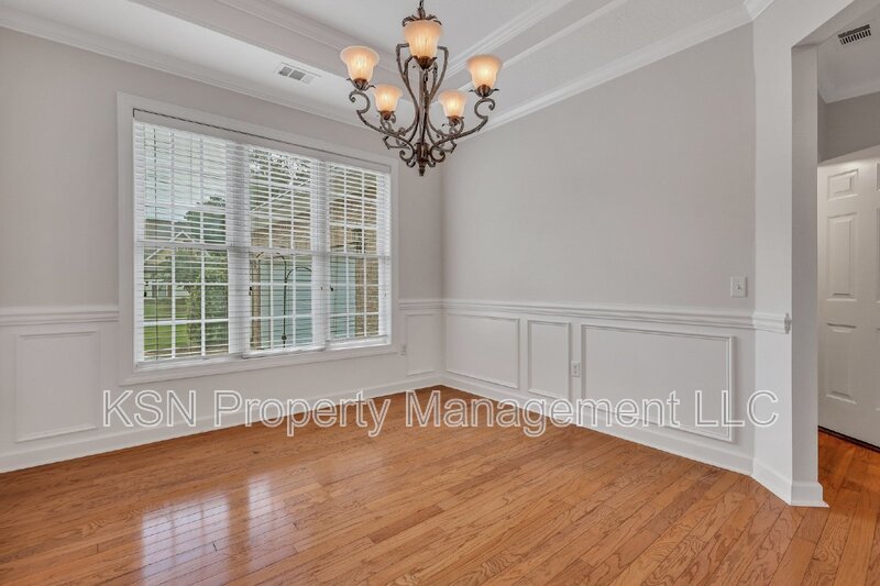 Charming 3-Bedroom Home with 3 Full Baths in Savannah's Southbridge neighborhood property image