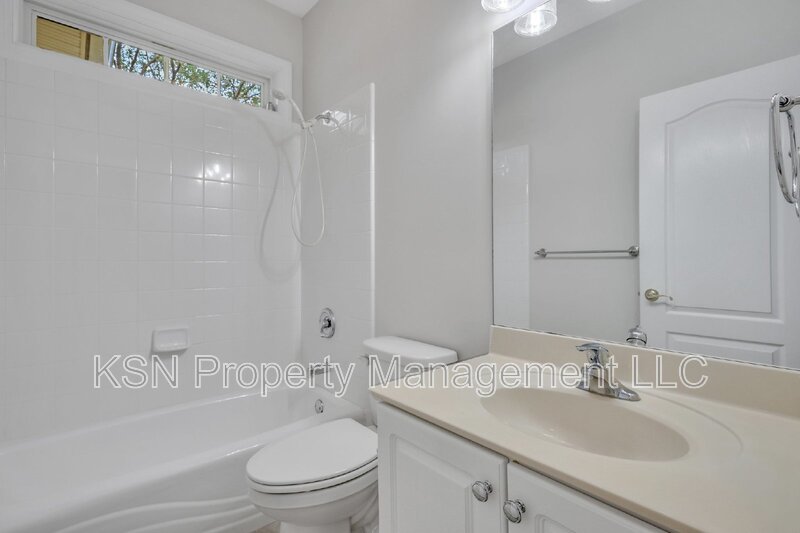 Charming 3-Bedroom Home with 3 Full Baths in Savannah's Southbridge neighborhood property image