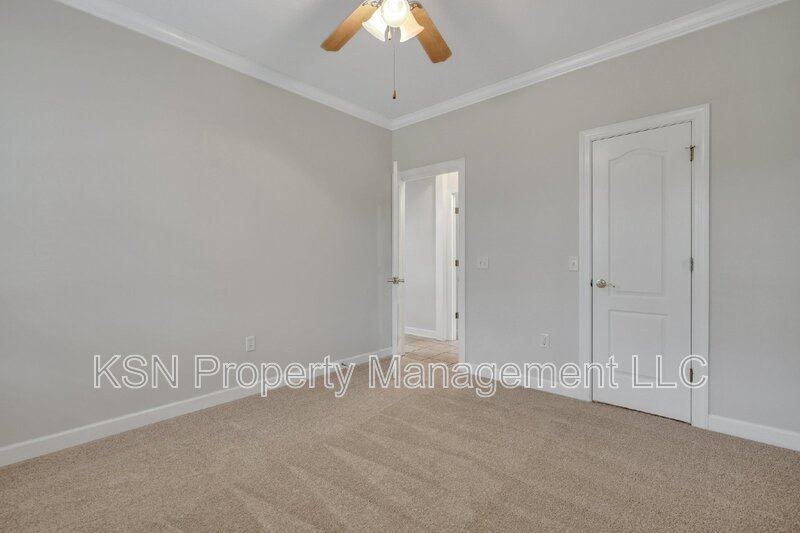 Charming 3-Bedroom Home with 3 Full Baths in Savannah's Southbridge neighborhood property image
