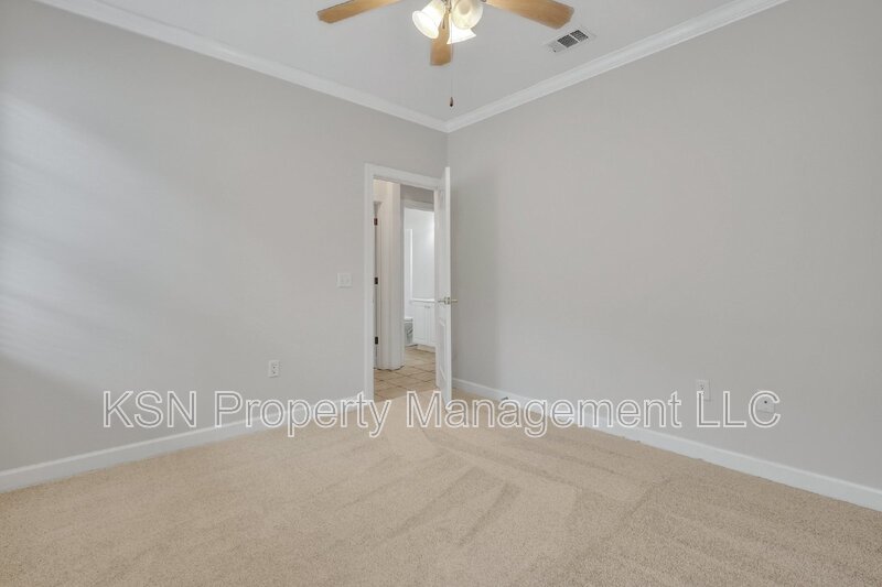 Charming 3-Bedroom Home with 3 Full Baths in Savannah's Southbridge neighborhood property image