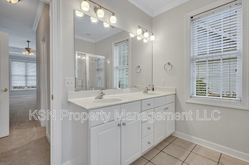 Charming 3-Bedroom Home with 3 Full Baths in Savannah's Southbridge neighborhood property image
