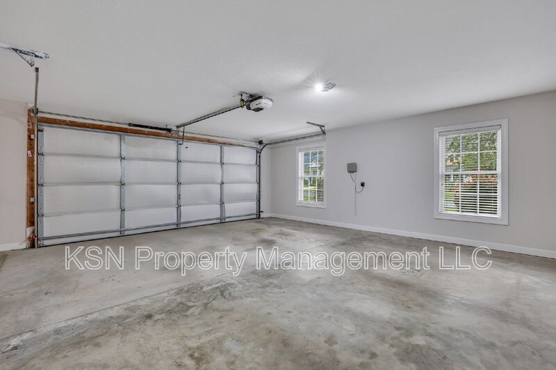 Charming 3-Bedroom Home with 3 Full Baths in Savannah's Southbridge neighborhood property image