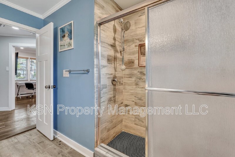 Executive Furnished Rental in Savannah, GA – Utilities Included! property image