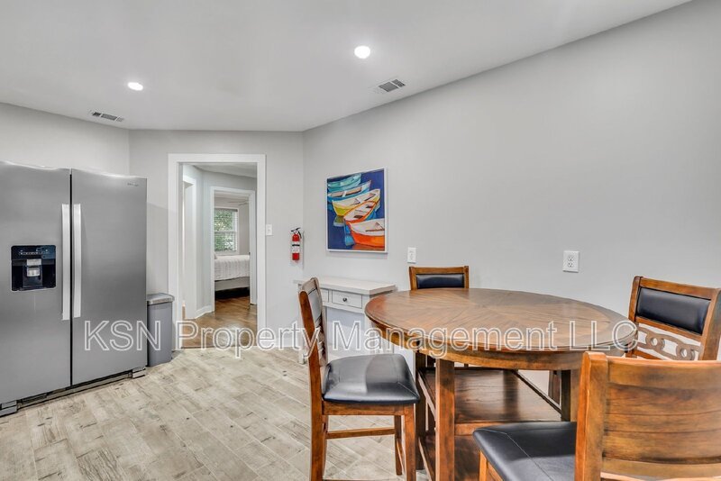 Executive Furnished Rental in Savannah, GA – Utilities Included! property image