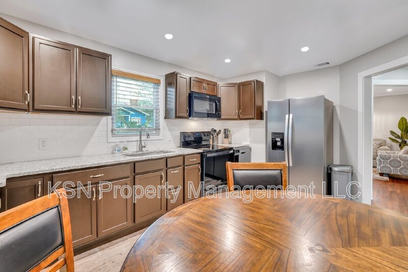 Executive Furnished Rental in Savannah, GA – Utilities Included! property image