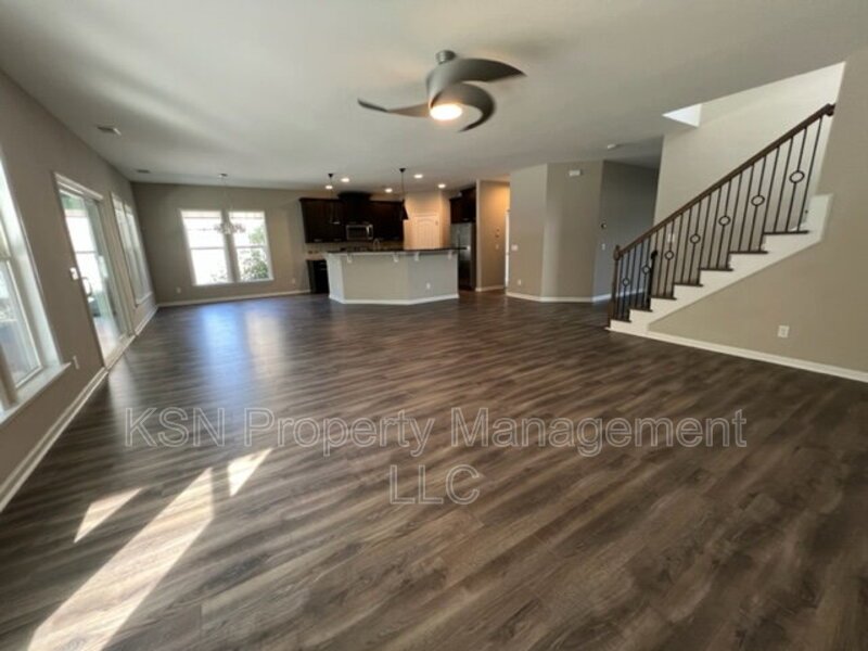 Spacious Pooler home. Lawncare included. property image