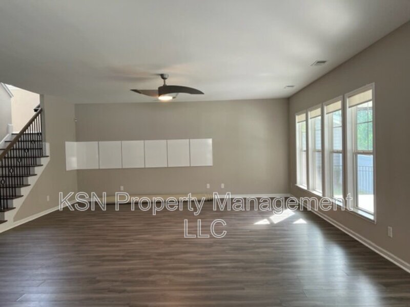 Spacious Pooler home. Lawncare included. property image