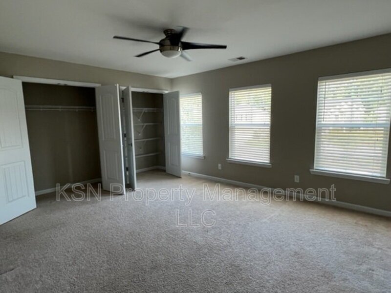 Spacious Pooler home. Lawncare included. property image
