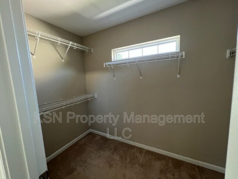 Spacious Pooler home. Lawncare included. property image