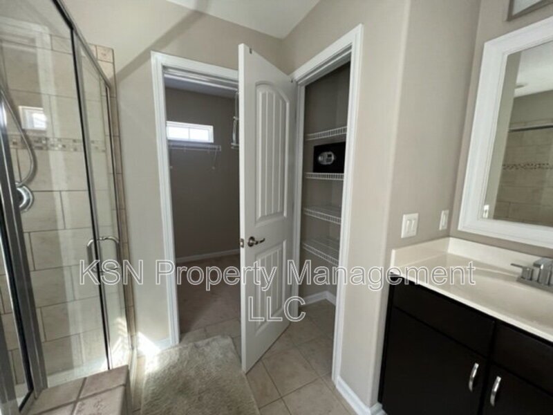 Spacious Pooler home. Lawncare included. property image