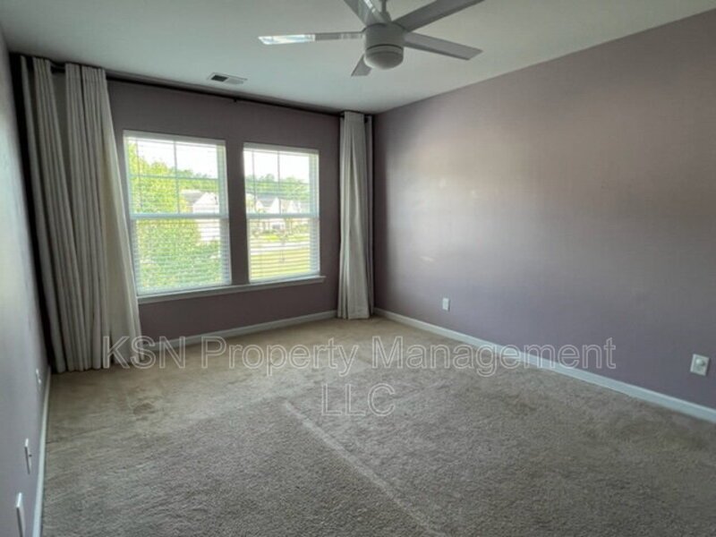 Spacious Pooler home. Lawncare included. property image