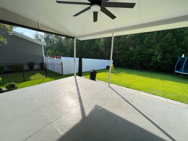 Spacious Pooler home. Lawncare included. property image
