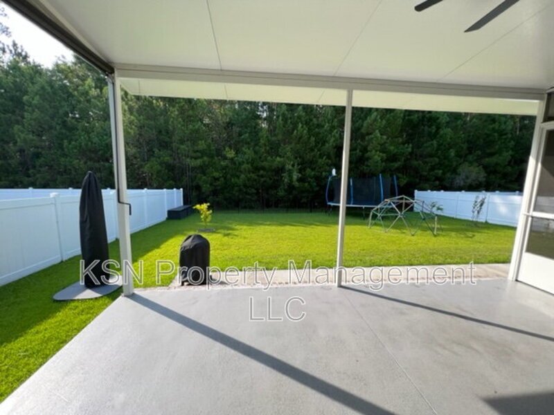Spacious Pooler home. Lawncare included. property image