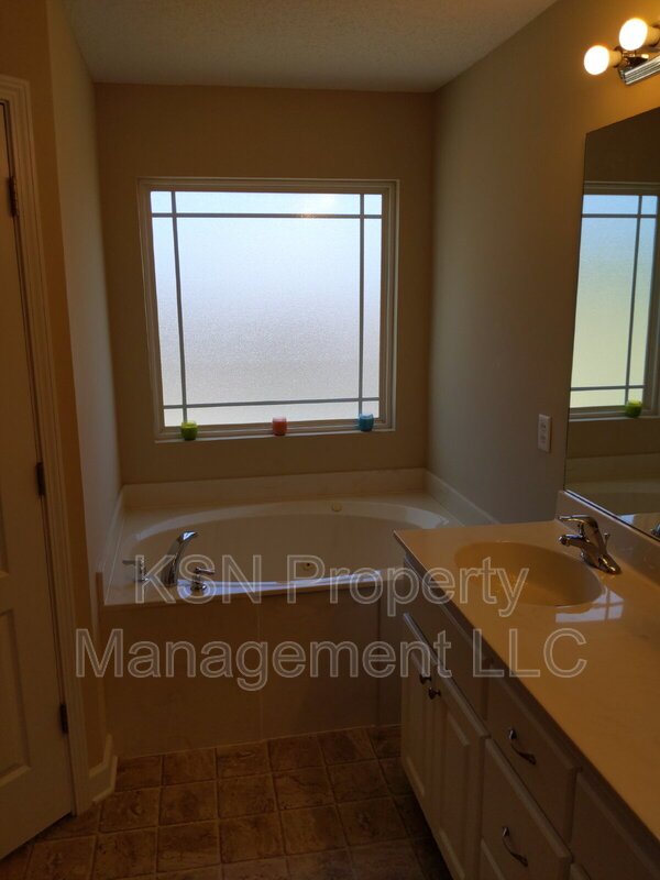 Spacious 4 bedroom in Godley Station property image