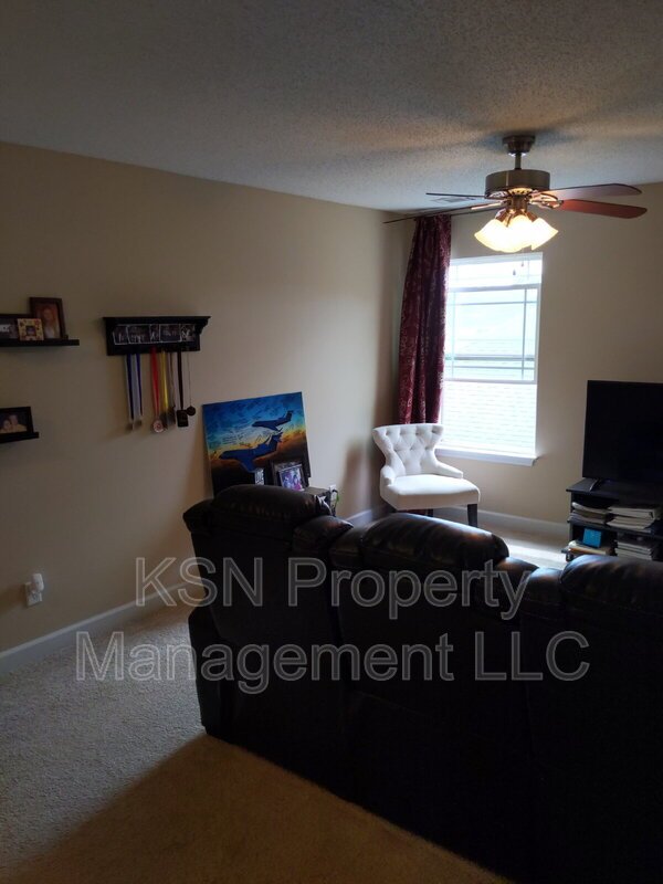 Spacious 4 bedroom in Godley Station property image
