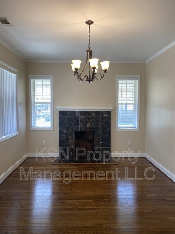Charming 3-Bedroom Home for Rent in Savannah, GA – Convenient Live Oak Location! property image