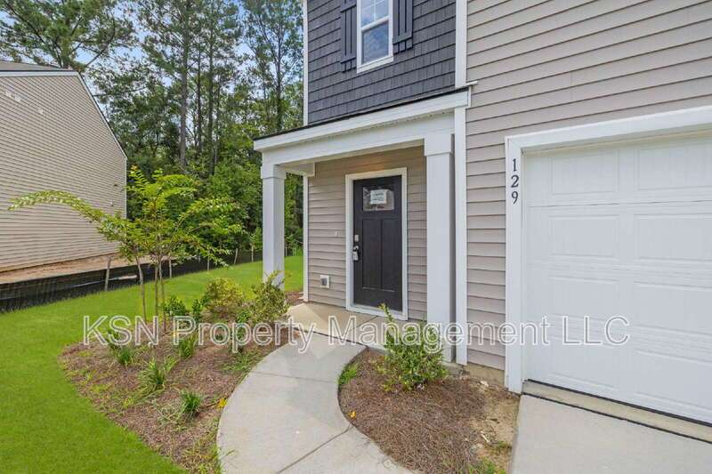 Brand new construction - large 5 bedroom house property image