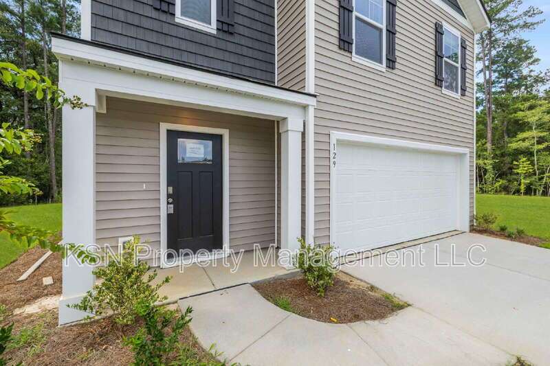 Brand new construction - large 5 bedroom house property image