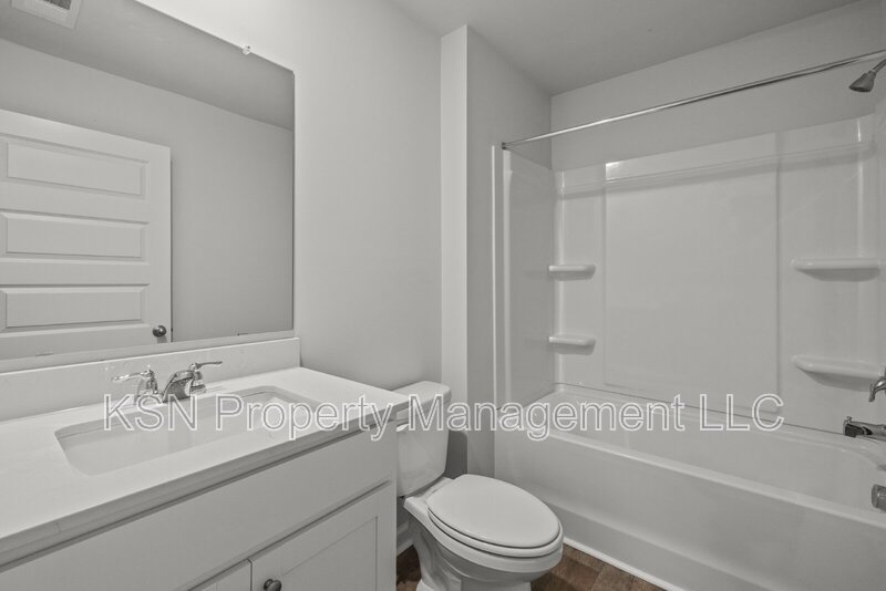 Brand new construction - large 5 bedroom house property image