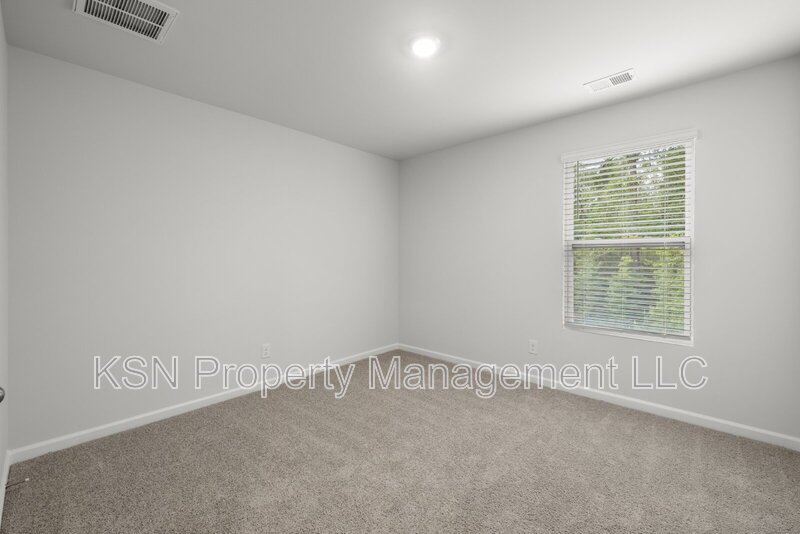 Brand new construction - large 5 bedroom house property image