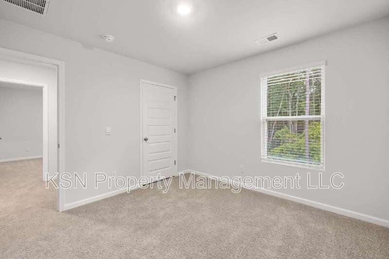 Brand new construction - large 5 bedroom house property image