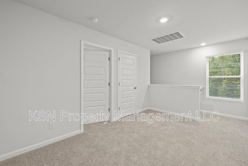Brand new construction - large 5 bedroom house property image