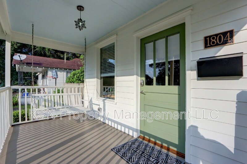 Beautiful home with great outdoor space. property image