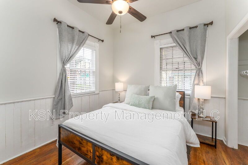 Gorgeous 2 Bedroom in the historic district property image