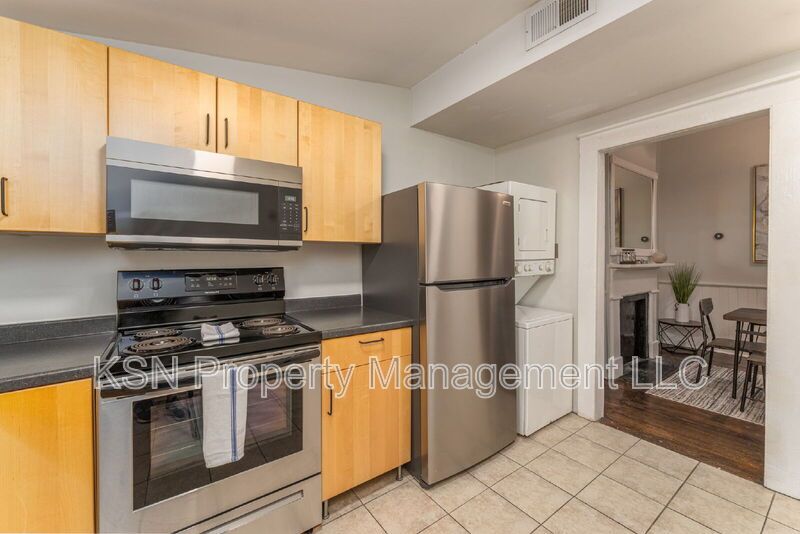 Gorgeous 2 Bedroom in the historic district property image