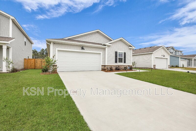 Beautiful Fully Furnished 4BR/2BA Home in Bloomingdale, GA – All Utilities Included! property image
