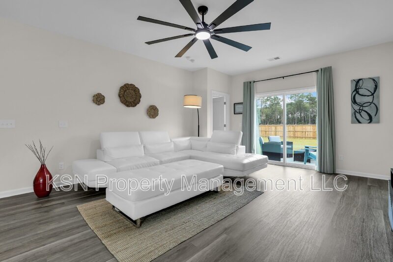 Beautiful Fully Furnished 4BR/2BA Home in Bloomingdale, GA – All Utilities Included! property image