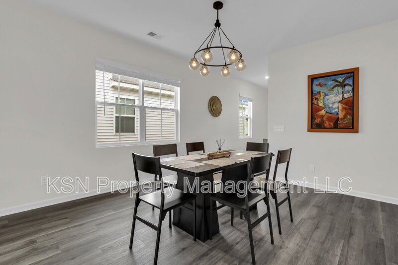 Beautiful Fully Furnished 4BR/2BA Home in Bloomingdale, GA – All Utilities Included! property image