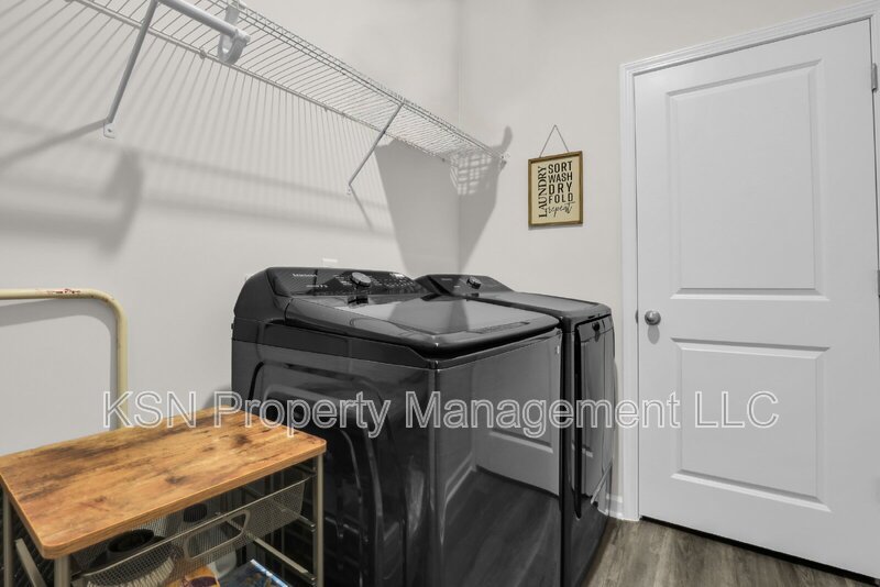 Beautiful Fully Furnished 4BR/2BA Home in Bloomingdale, GA – All Utilities Included! property image