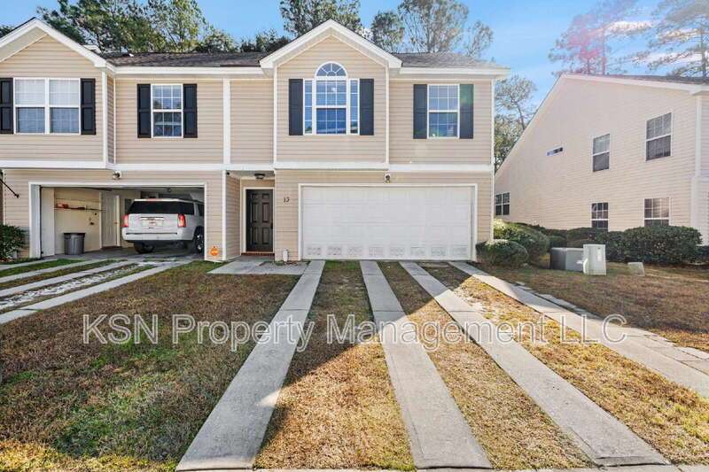 Beautiful 4-level Townhouse in southside Savannah property image