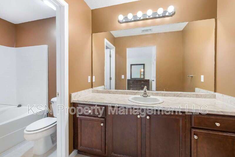 Beautiful 4-level Townhouse in southside Savannah property image