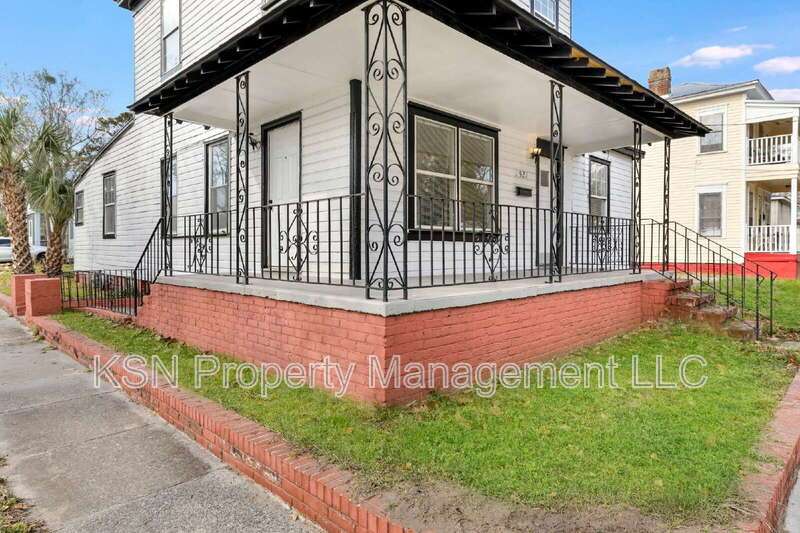 Newly renovated 4-Bedroom Home with 2 Full Baths in Savannah property image