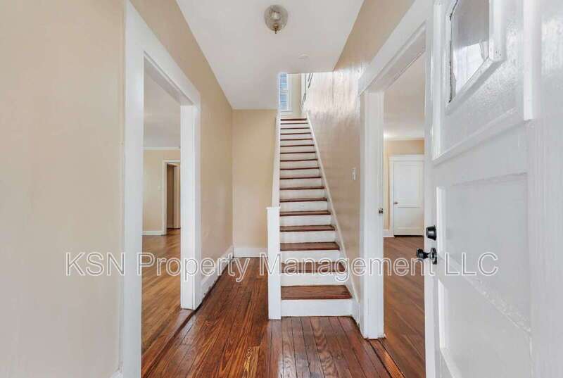 Newly renovated 4-Bedroom Home with 2 Full Baths in Savannah property image