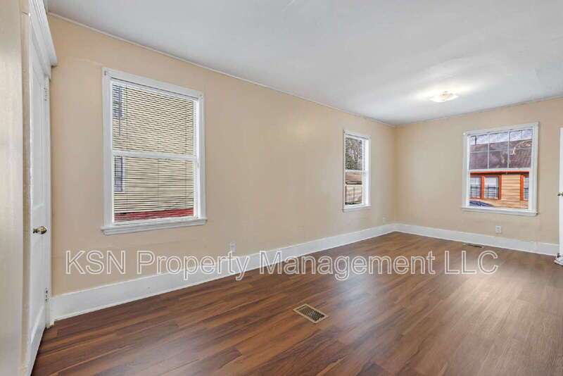 Newly renovated 4-Bedroom Home with 2 Full Baths in Savannah property image