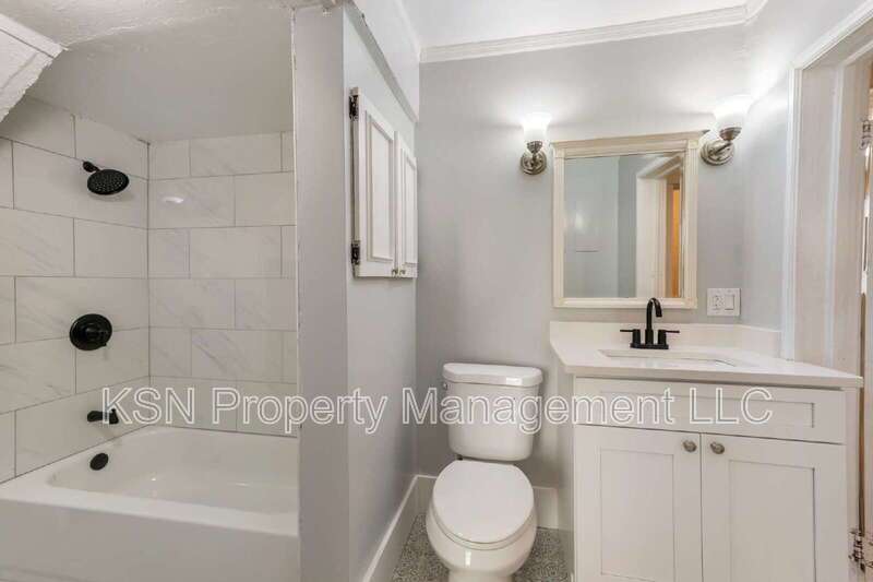 Newly renovated 4-Bedroom Home with 2 Full Baths in Savannah property image