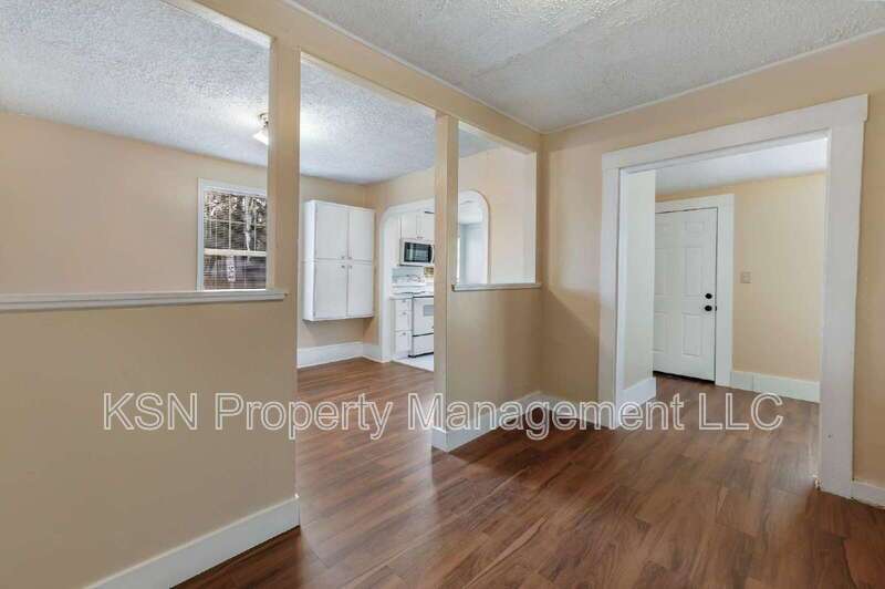 Newly renovated 4-Bedroom Home with 2 Full Baths in Savannah property image