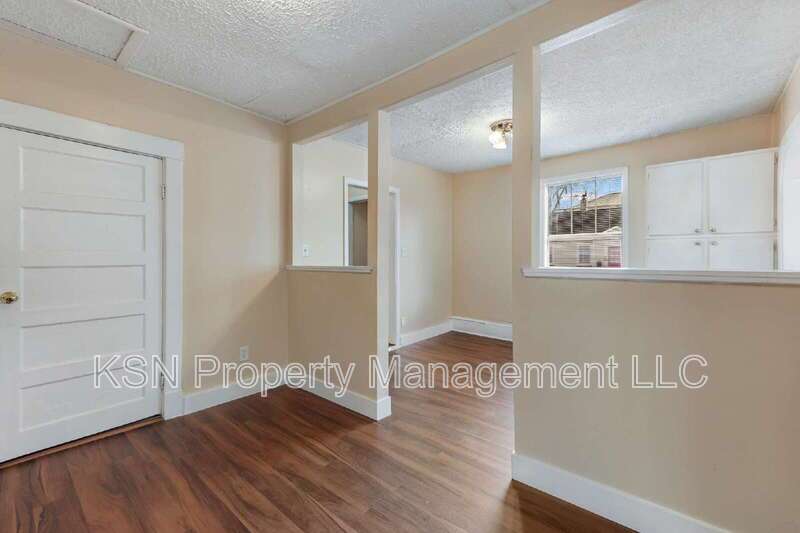 Newly renovated 4-Bedroom Home with 2 Full Baths in Savannah property image