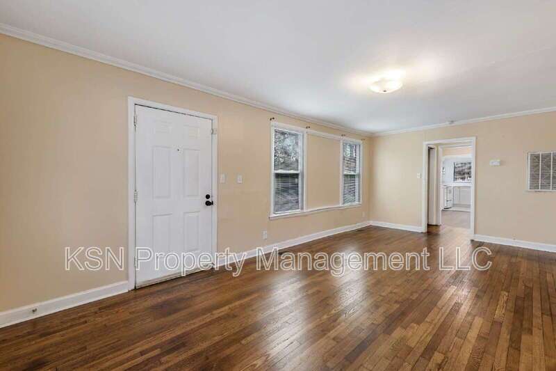 Newly renovated 4-Bedroom Home with 2 Full Baths in Savannah property image
