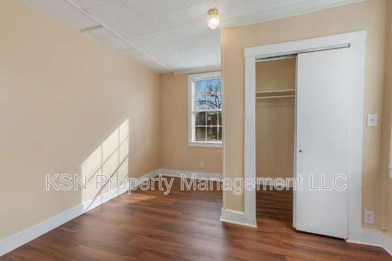 Newly renovated 4-Bedroom Home with 2 Full Baths in Savannah property image