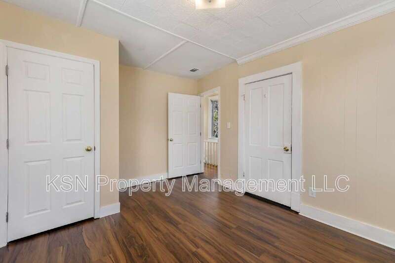 Newly renovated 4-Bedroom Home with 2 Full Baths in Savannah property image