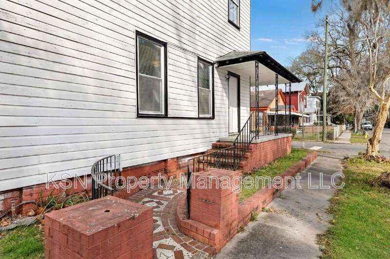 Newly renovated 4-Bedroom Home with 2 Full Baths in Savannah property image