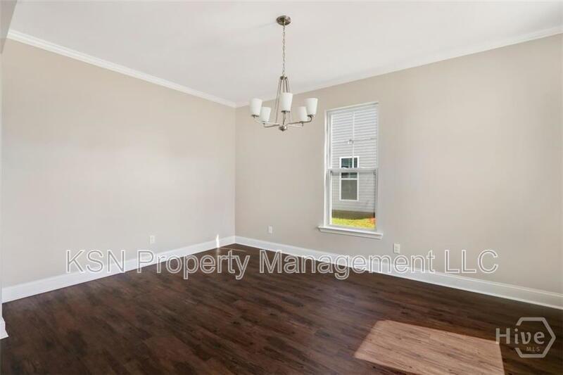 Beautiful home in the Cumberland Point subdivision property image