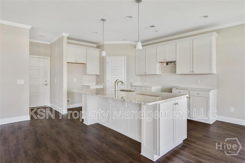 Beautiful home in the Cumberland Point subdivision property image