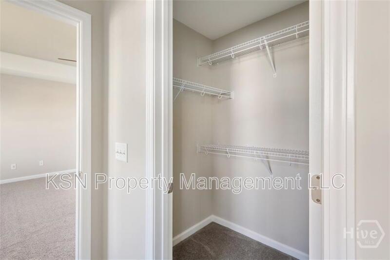 Beautiful home in the Cumberland Point subdivision property image