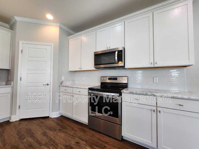 Beautiful home in the Cumberland Point subdivision property image